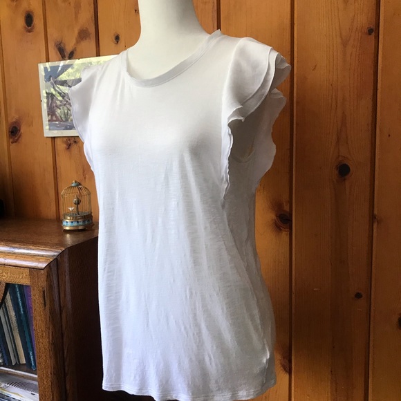 Gap white flutter sleeve tee - Picture 2 of 2